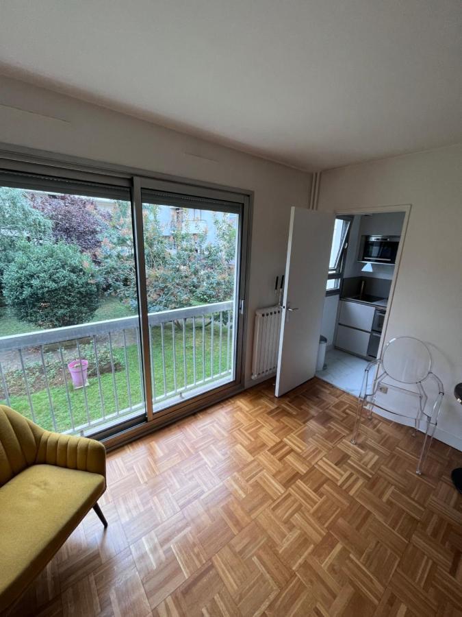 Suite 2 Pieces Sur Jardin Paris Luaran gambar